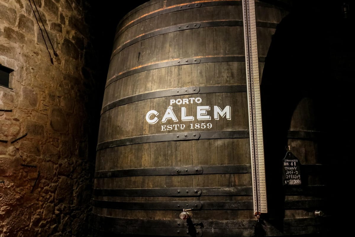Caves Cálem – Visita Clássica – Vila Nova de Gaia, Douro
